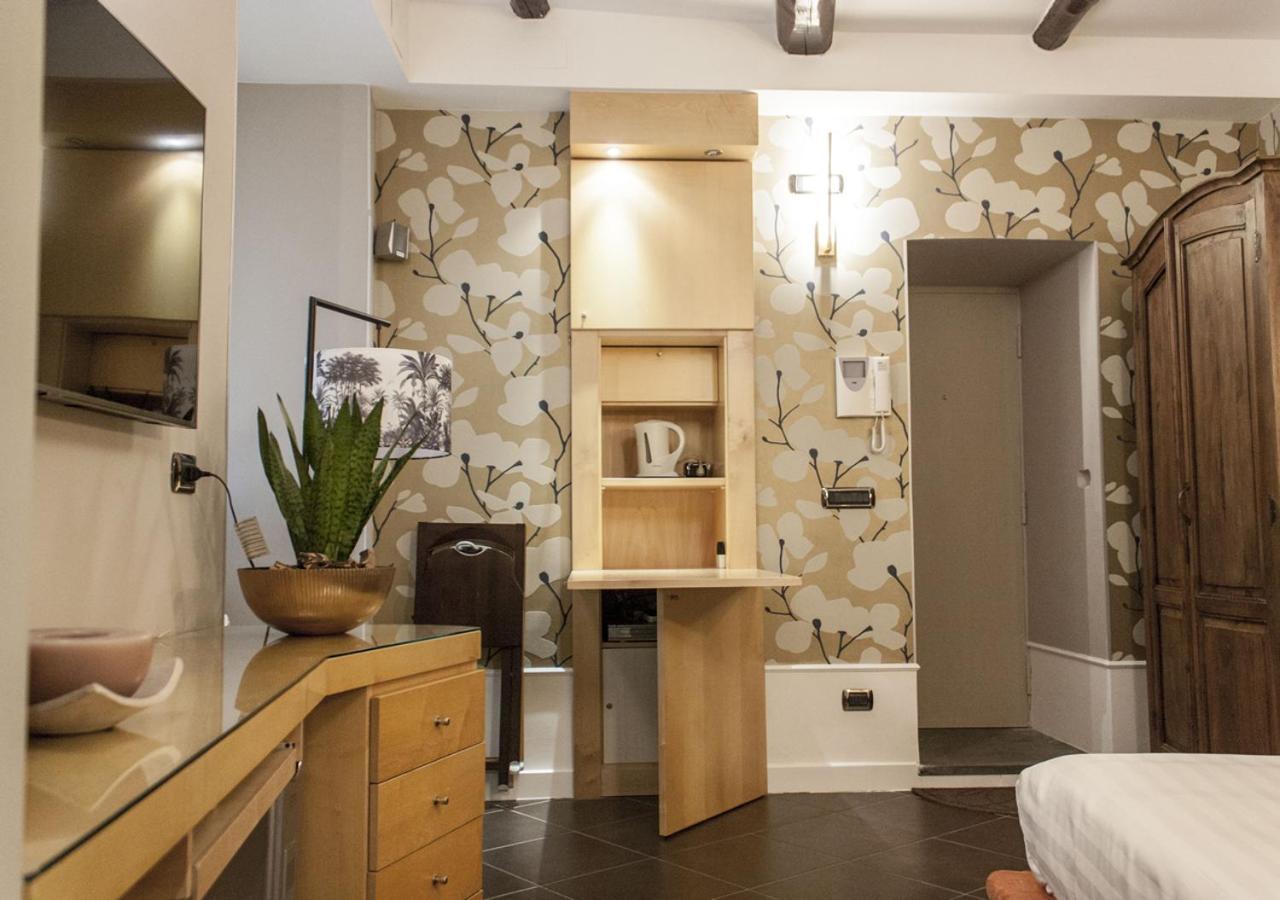 Apartamento Relais Santa Chiara Nápoles Exterior foto